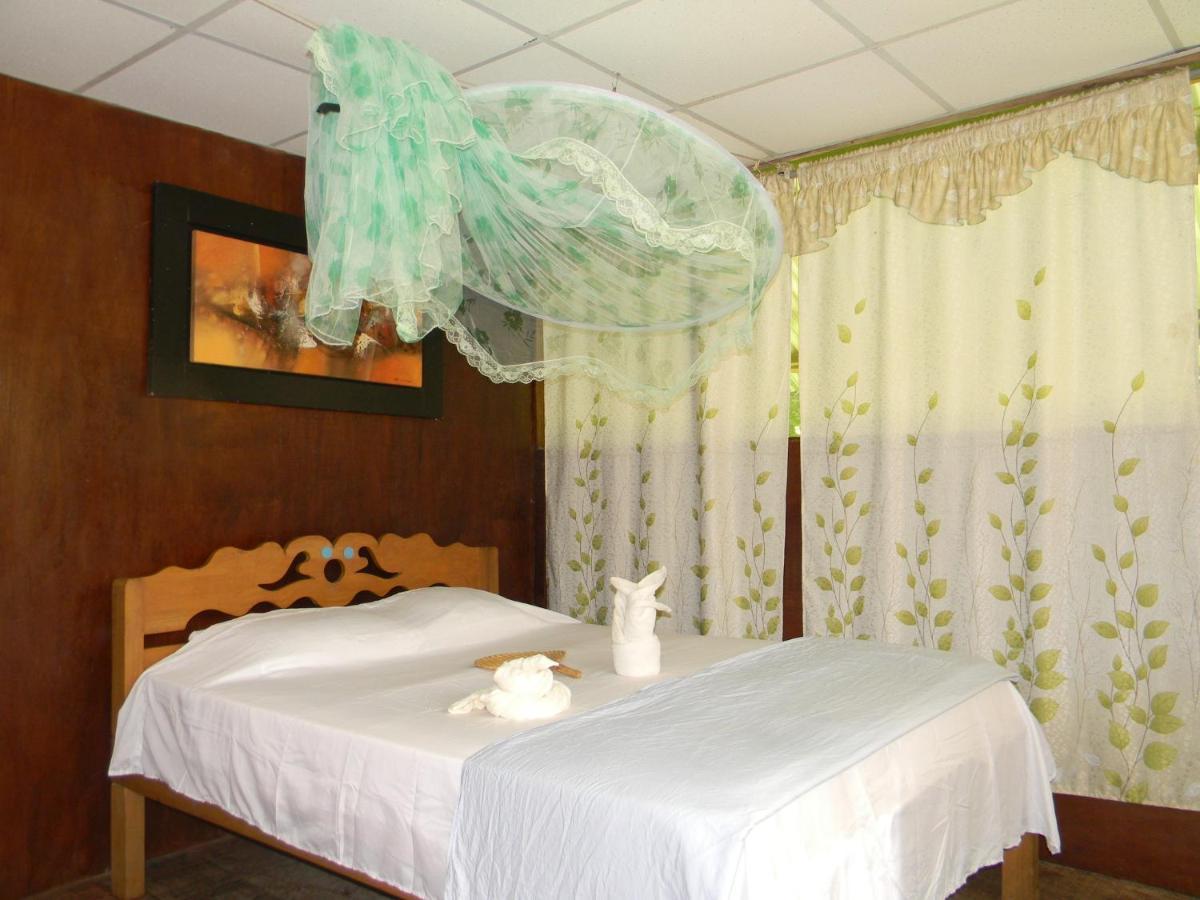 Jacamar Lodge Expeditions Iquitos Bagian luar foto